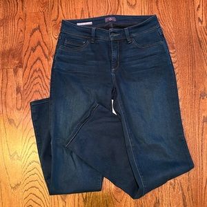 NYDJ Barbara bootcut size 6